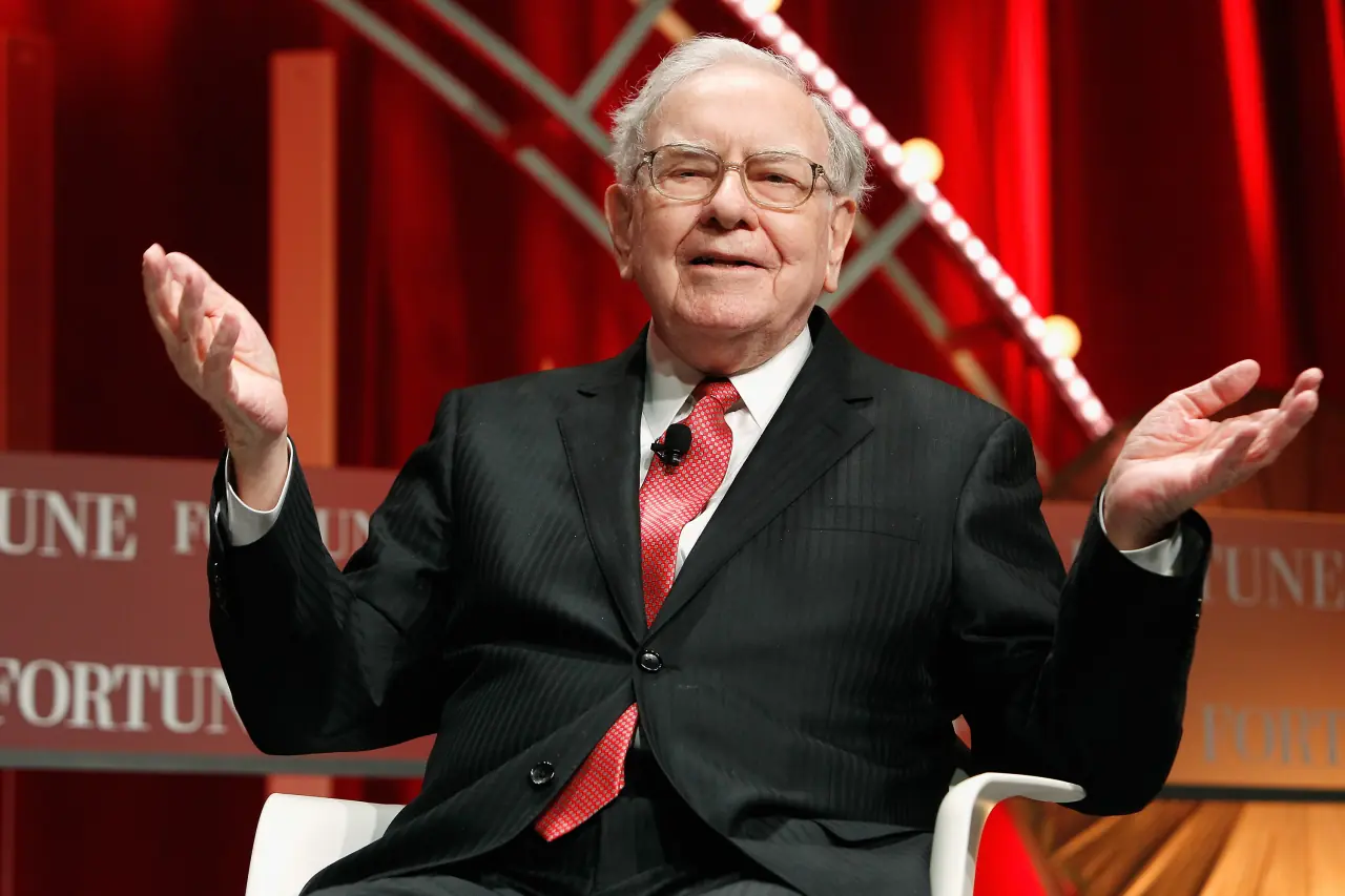 The Paradox of Fear Index 9: Why Warren Buffett Embraces ‘Greed’ During Market Turmoil